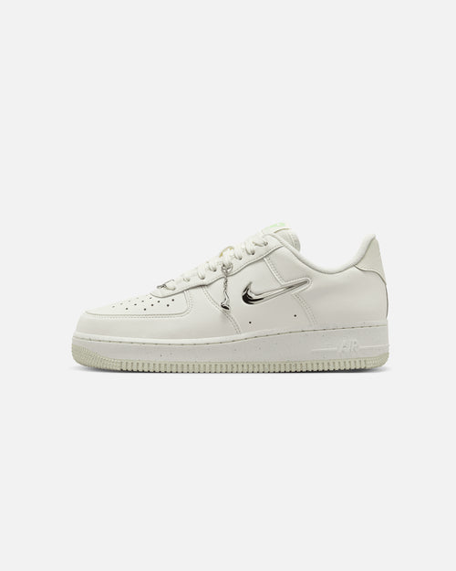 Nike Women's Air Force 1 '07 Next Nature SE Sail/Vapor Green