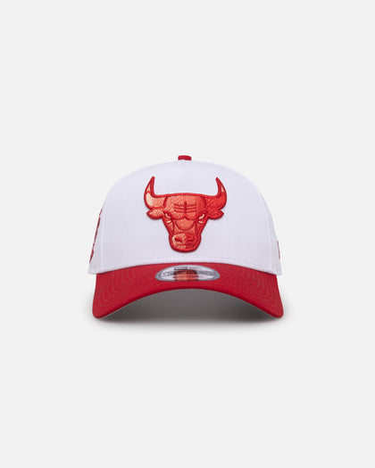 New Era Chicago Bulls 'Satin Blaze' 9FORTY A-Frame Snapback White/Scarlet