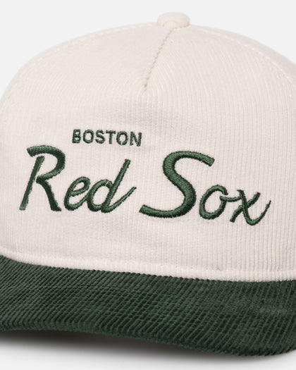 New Era Boston Red Sox 'Currency Corduroy' Golfer Pre-Curved Snapback Chrome White