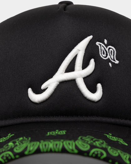 New Era Atlanta Braves 'Glow In The Dark' 9FORTY A-Frame Trucker Snapback Black/Neon Green