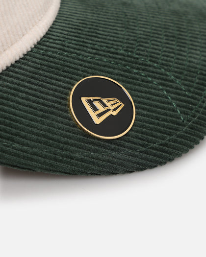 New Era New York Yankees 'Heritage Golf' Pre-Curved Golfer Snapback Chrome White