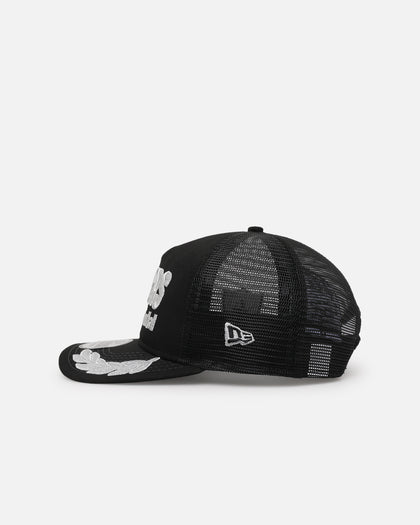 New Era Las Vegas Raiders 'Podium Collection' Pre-Curved Golfer Trucker Snapback Light Royal/Metallic Gold