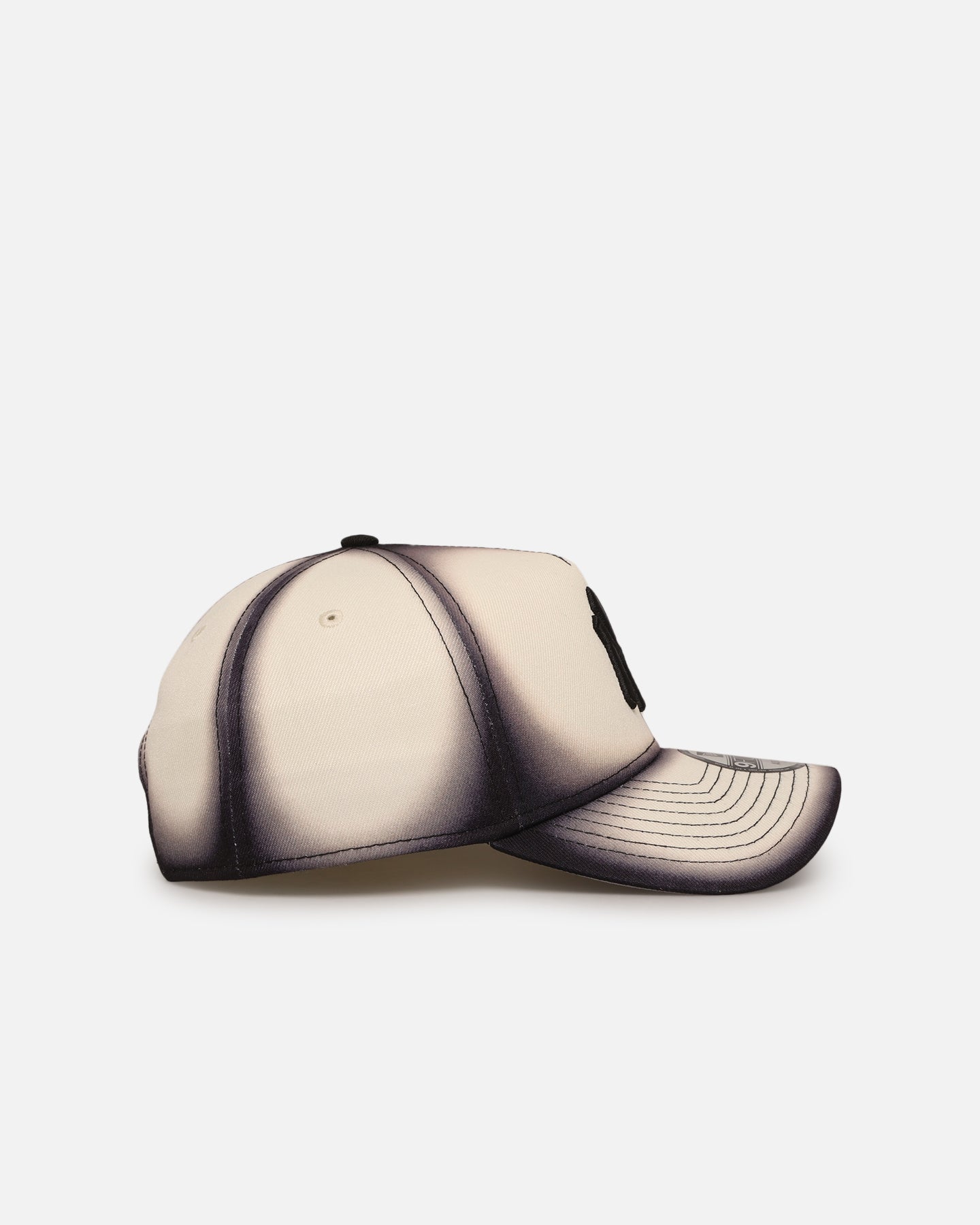New Era New York Yankees 'Gradient Edge' 9FORTY A-Frame Snapback