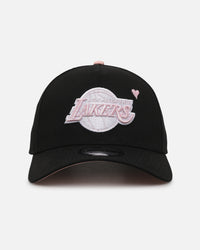 New Era Los Angeles Lakers 'Pink Satin Hearts 2.0' 9FORTY A-Frame Snapback Black/Pink