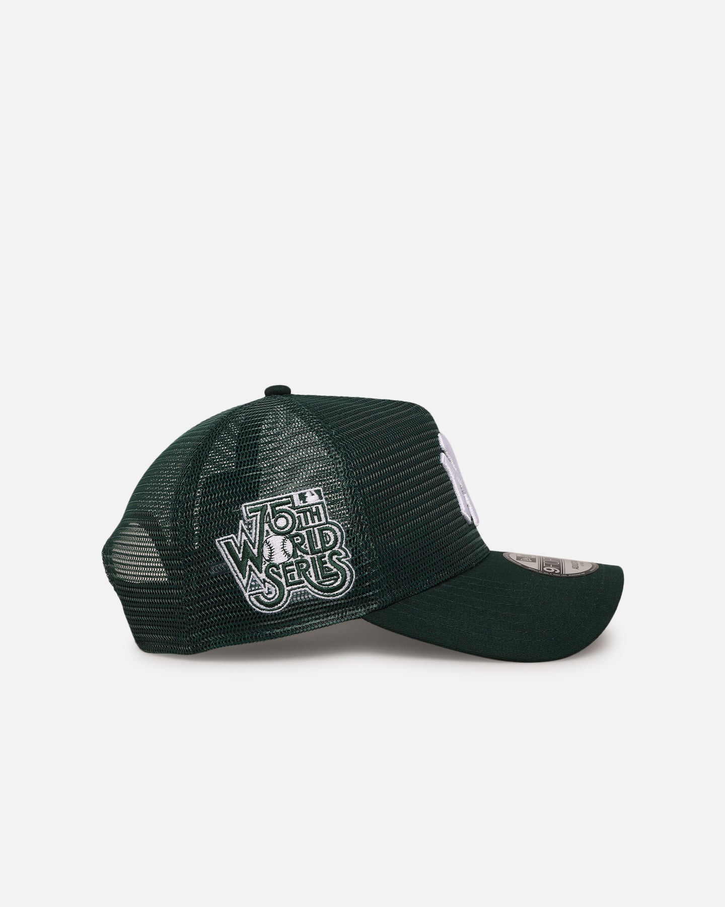 New Era New York Yankees 'Polychromatic Mesh' 9FORTY A-Frame