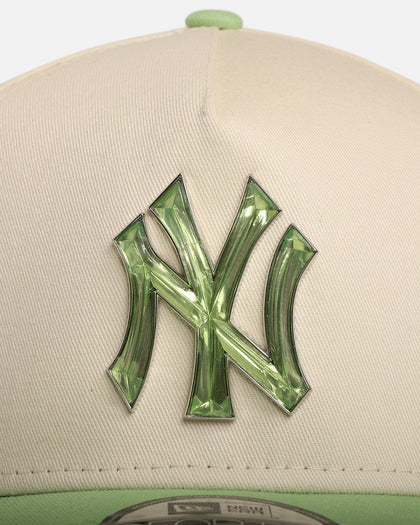 New Era New York Yankees 'Jelly Crystals Collection' 9FORTY A-Frame Snapback Chrome White/Green