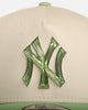New Era New York Yankees 'Jelly Crystals Collection' 9FORTY A-Frame Snapback Chrome White/Green