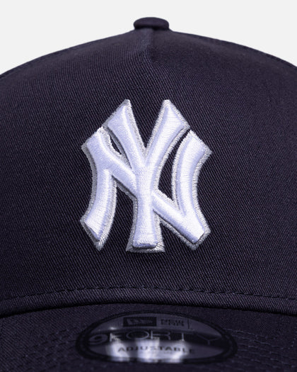 New Era New York Yankees 'Running Stitch' 9FORTY A-Frame Snapback Official Team Colours
