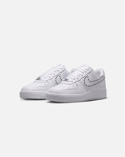 Nike Women's Air Force 1 '07 LV8