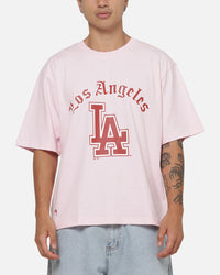 Majestic Athletic Los Angeles Dodgers Blackletter Arch Cropped T-Shirt Pink
