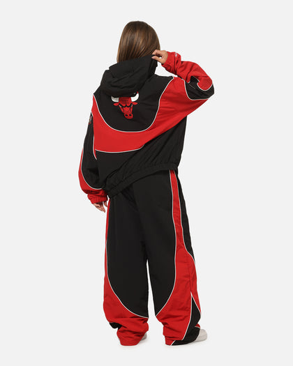 Mitchell & Ness Chicago Bulls Nylon Tracksuit Jacket Black/Red