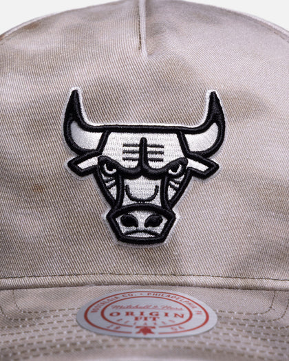 Mitchell & Ness Chicago Bulls 'Distressed Origin' Deadstock Snapback Camo