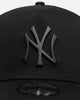 New Era New York Yankees "Black Metal Badge" 9Forty A-Frame Snapback Black
