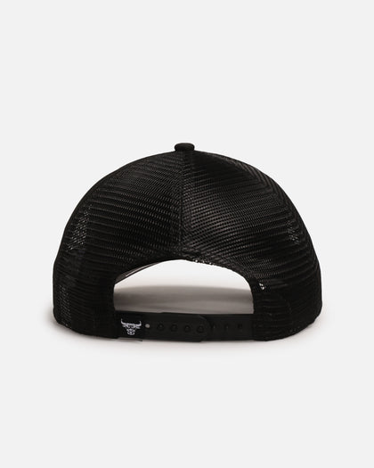 New Era Chicago Bulls 'Distressed' 9FORTY A-Frame Trucker Snapback Black/White