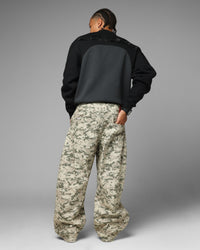Loiter 4K Panel Crewneck Black