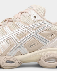 Asics Women's GEL-NIMBUS 9 Cream/Mineral Beige
