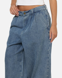 Carre Astor Pleated Jeans Mid Blue
