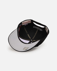 Mitchell & Ness Las Vegas Raiders 'Old English Classic' MVP Snapback Black