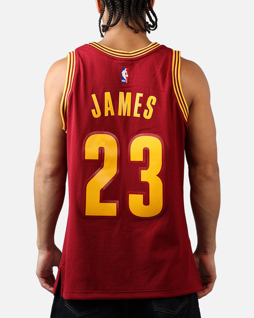 Mitchell & Ness Cleveland Cavaliers LeBron James #23 '15 Road Swingman Jersey Cardinal