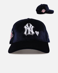 New Era New York Yankees 'Velvet Hearts' 9FORTY A-Frame Snapback Blue
