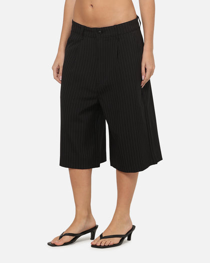 Carre Heritage Pleated Shorts Black Pinstripe
