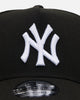 New Era New York Yankees 'Easy Black and White' 9FORTY A-Frame Snapback Black/White