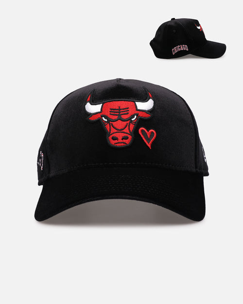 New Era Chicago Bulls 'Velvet Hearts' 9FORTY A-Frame Snapback Black