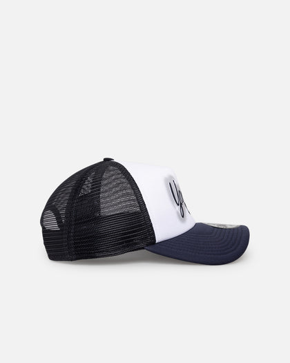 New Era New York Yankees 'Airbrush' 9FORTY A-Frame Trucker Snapback White/OTC
