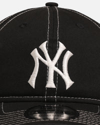 New Era New York Yankees 'Contrast Chrome' 9TWENTY Casual Trucker Strapback Black