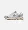 New Balance 725 White/Silver