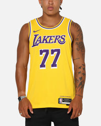 Nike Luka Doncic Los Angeles Lakers #77 Icon Edition 2022/23 Nike Dri-Fit NBA Swingman Jersey Amarillo/Doncic