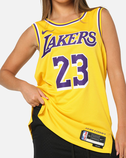 Nike Los Angeles Lakers Lebron James Dri-FIT Swingman Jersey Amarillo