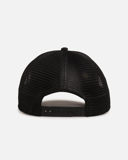 Goorin Bros The King Lion Trucker Snapback Off White/Black
