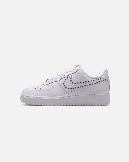 Nike Women's Air Force 1 '07 LV8