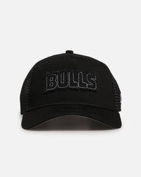 New Era Chicago Bulls 'Distressed' 9FORTY A-Frame Trucker Snapback Black/White