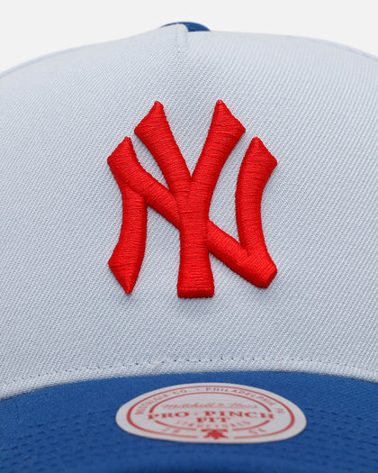 Mitchell & Ness New York Yankees 'Cherry Logo' Pro Pinch Snapback Cherry