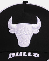 New Era Chicago Bulls 'Piping' 9FORTY A-Frame Snapback Black/White