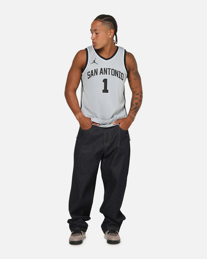 Nike Victor Wembanyama San Antonio Spurs 2025/26 Statement Edition Dri-FIT NBA Swingman Jersey Silver