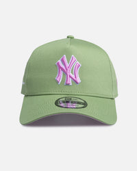 New Era New York Yankees 'Strawberry Matcha' 9FORTY A-Frame Snapback Green
