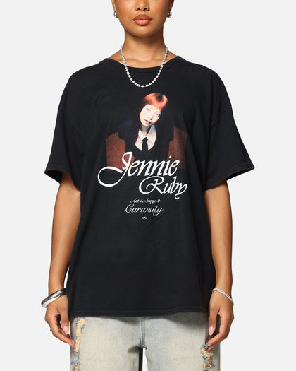 Jennie Ruby Curiosity T-Shirt Black Vintage