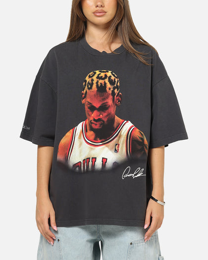 Mitchell & Ness Chicago Bulls Dennis Rodman Look Out T-Shirt Washed Black