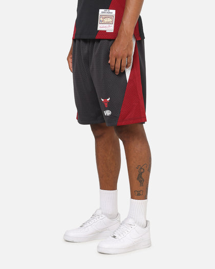 Mitchell & Ness Chicago Bulls Millenium Shorts Black/Red