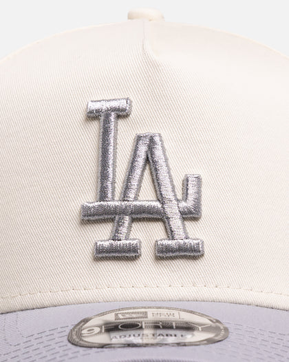 New Era Chicago Bulls 'Chrome Grey' 9FORTY A-Frame Snapback White/Silver