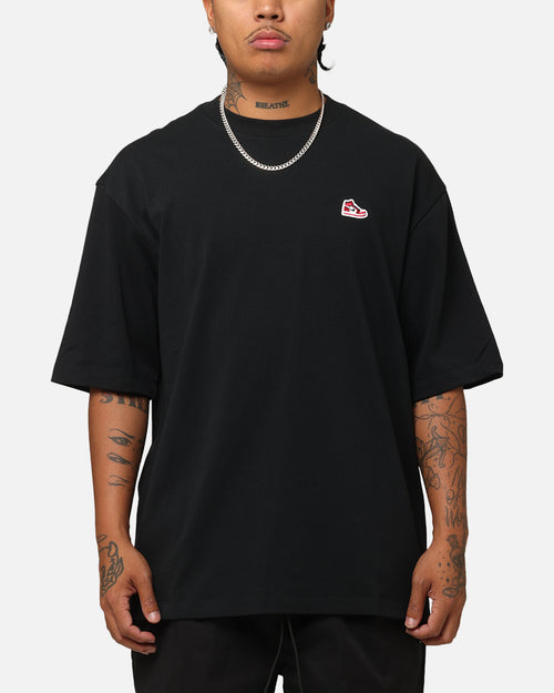 Jordan Brand Sneaker Patch Crewneck T-Shirt Black/Varsity Red