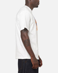 Mitchell & Ness New York Knicks X Wu Tang Logo T-Shirt Vintage White