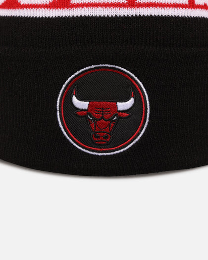 Mitchell & Ness Chicago Bulls Team Pom Beanie Black/Red