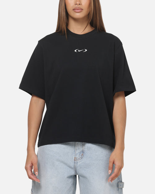 Nike Women's Sportswear Classic Loose T-Shirt