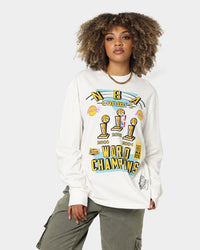 Mitchell & Ness Women's Los Angeles Lakers Three-Peat Long Sleeve T-Shirt Vintage White