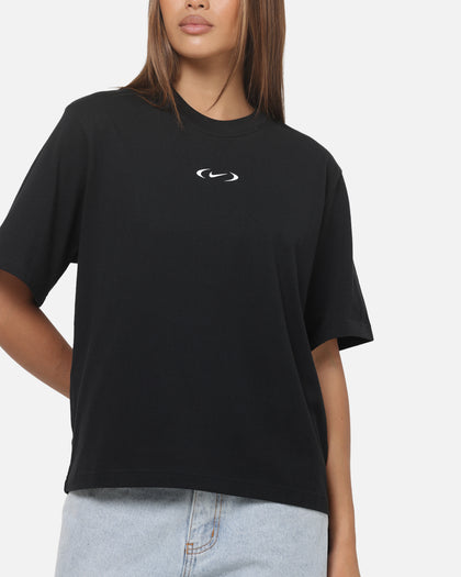 Nike Women's Sportswear Classic Loose T-Shirt