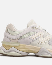 New Balance 9060 Mineral